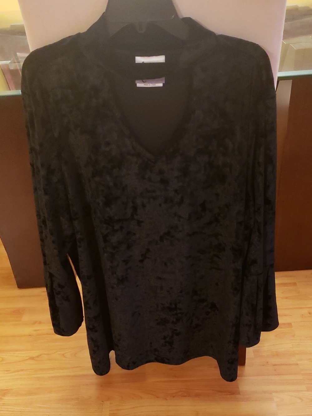 Crushed Velvet V-Neck Long Sleeve Top - Black
